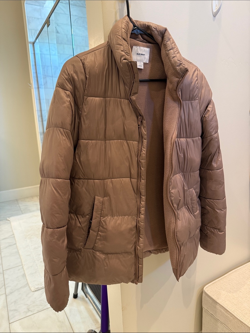 Old Navy Women's Puffer Jacket in Taupe Brown